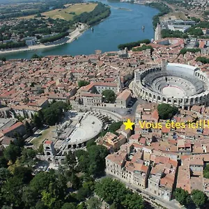 Le Nid Des Arènes Arles