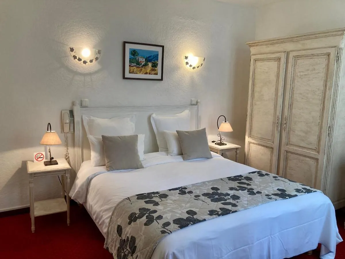 Hotel Porte De Camargue - Les Quais D'Arles
