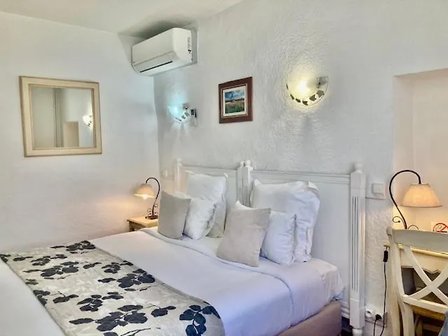 **  Hotel Porte De Camargue - Les Quais D'Arles Frankreich
