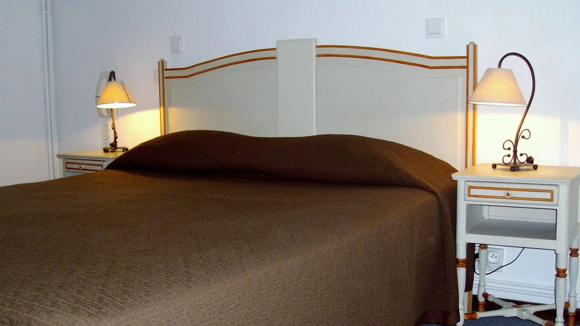 ** Hotel Hôtel Porte de Camargue Arles France